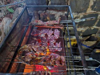 Degustação em Laranjeiras do Sul destaca carnes nobres e vinhos regionais